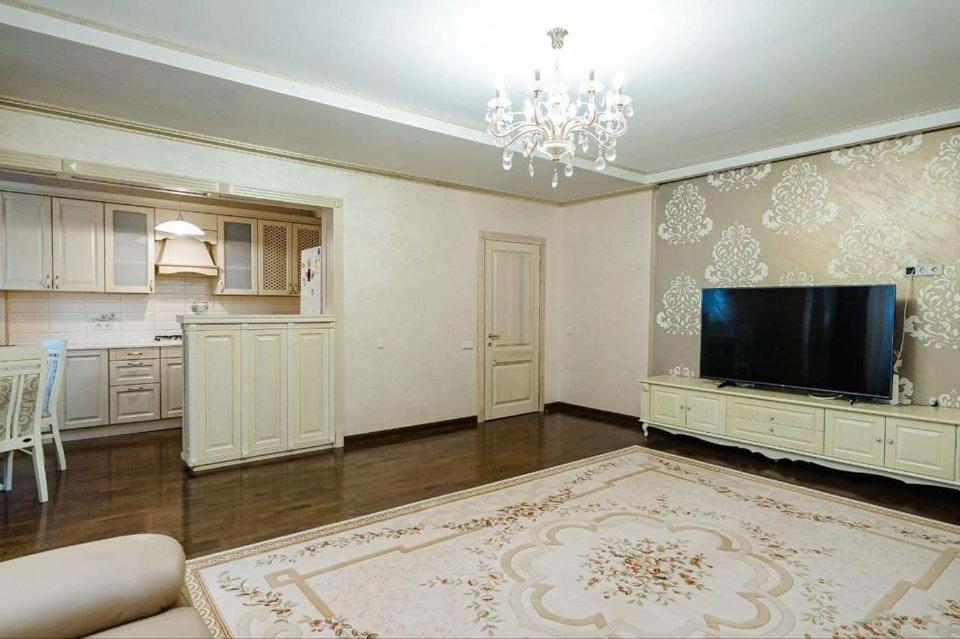 Cathedral Park And Pedestrian Zone Ultracentral Cozy Apartment In Кишинёв Экстерьер фото